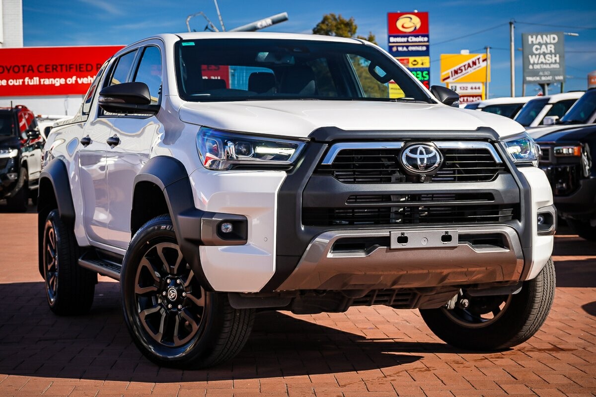 Toyota Hilux image 1