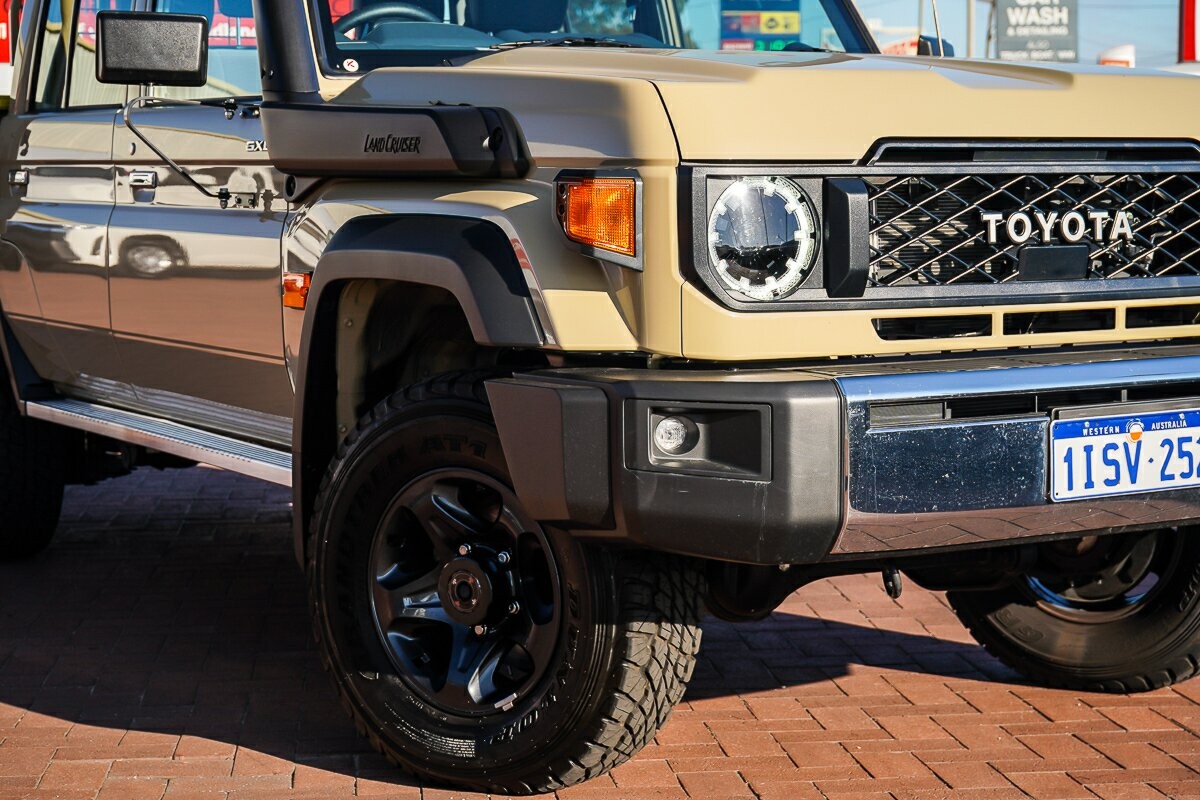Toyota Landcruiser image 2