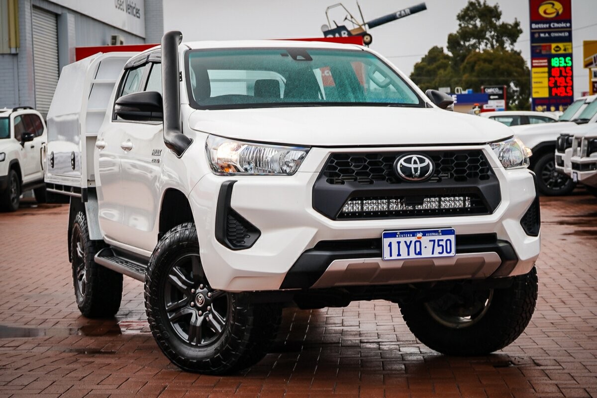 Toyota Hilux image 1