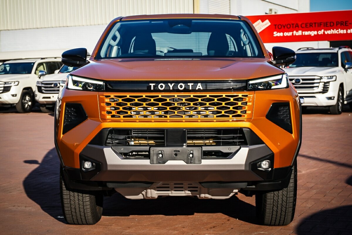 Toyota Hilux image 3