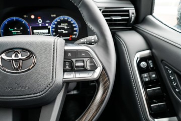 https://vehicle-cdn.autoleague.cloud/28166_6512311_22.jpg