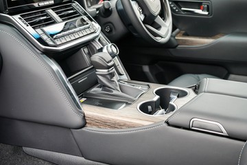 https://vehicle-cdn.autoleague.cloud/28166_6512311_31.jpg