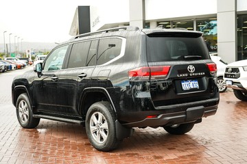 https://vehicle-cdn.autoleague.cloud/28166_6512311_6.jpg