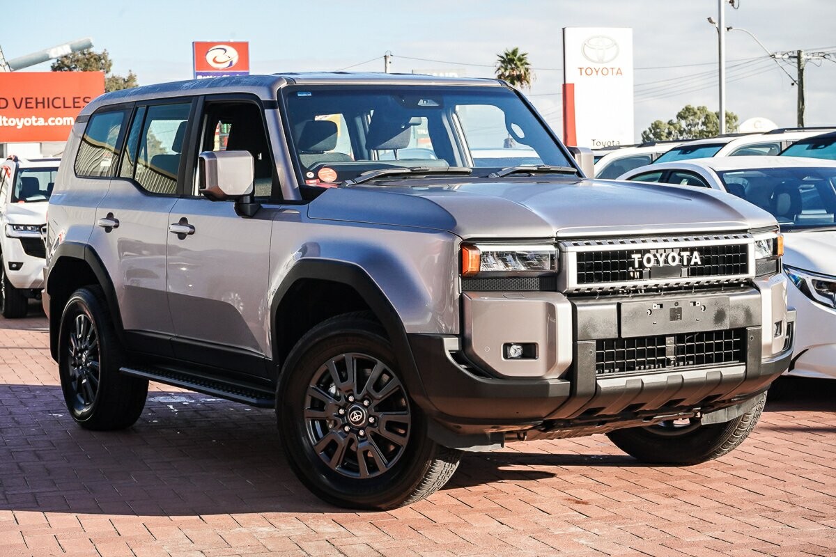 Toyota Landcruiser Prado image 1