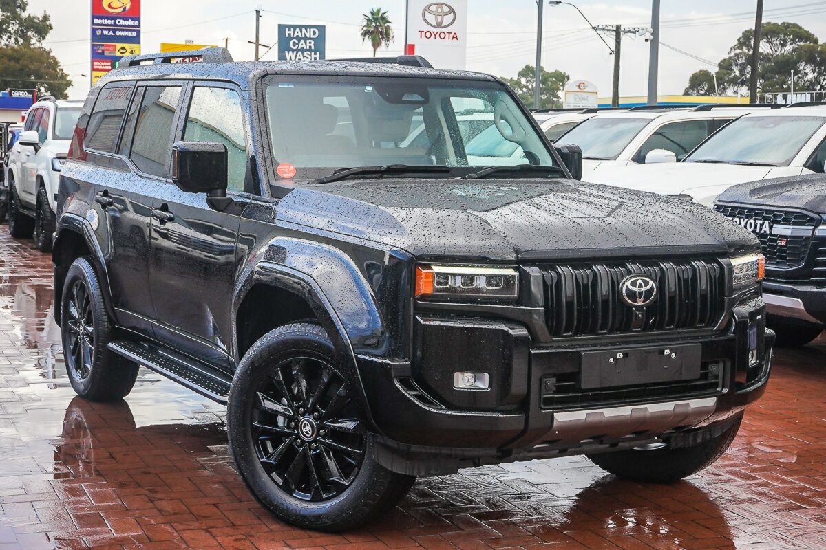 Toyota Landcruiser Prado image 1