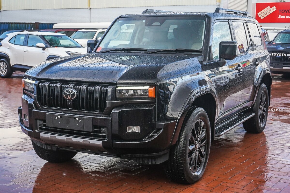 Toyota Landcruiser Prado image 4