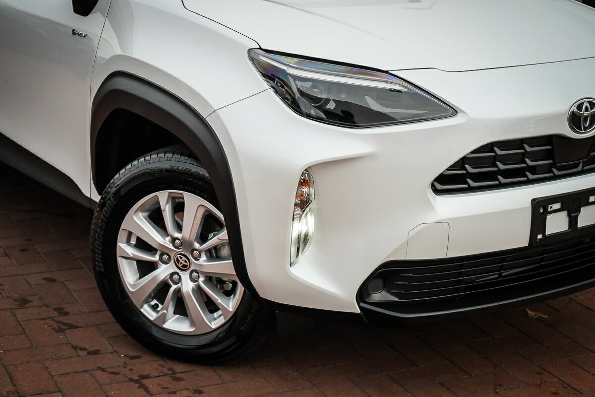 Toyota Yaris Cross image 2