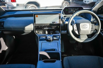 https://vehicle-cdn.autoleague.cloud/28166_6512328_12.jpg