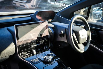 https://vehicle-cdn.autoleague.cloud/28166_6512328_26.jpg