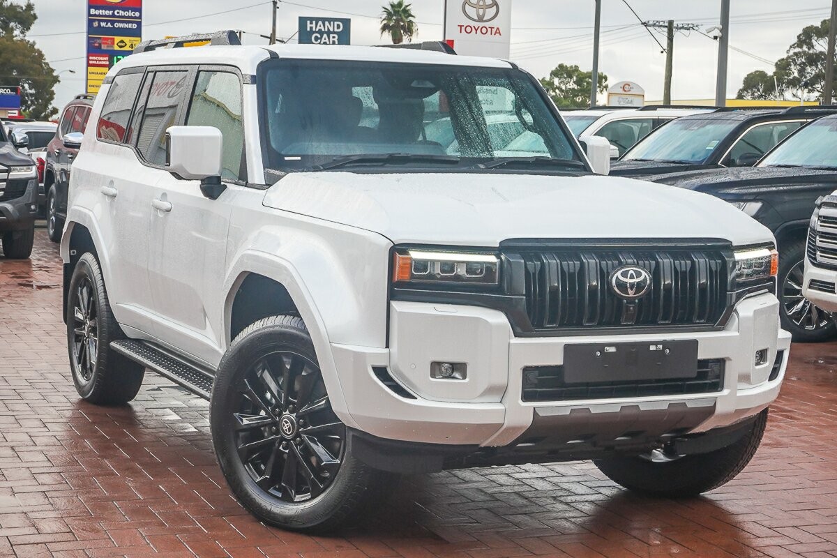 Toyota Landcruiser Prado image 1