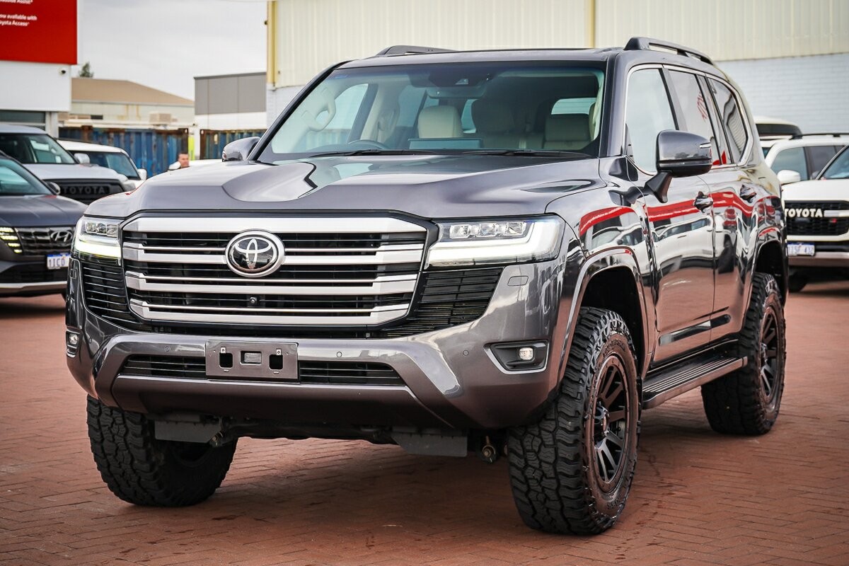 Toyota Landcruiser image 4