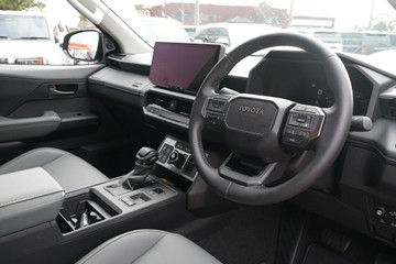 https://vehicle-cdn.autoleague.cloud/28166_6512344_16.jpg
