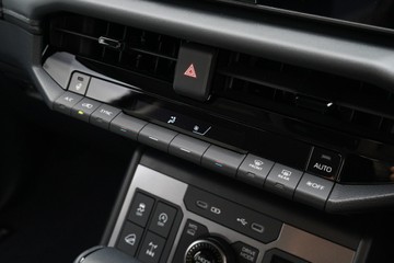 https://vehicle-cdn.autoleague.cloud/28166_6512344_23.jpg