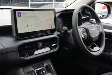 https://vehicle-cdn.autoleague.cloud/28166_6512344_27.jpg