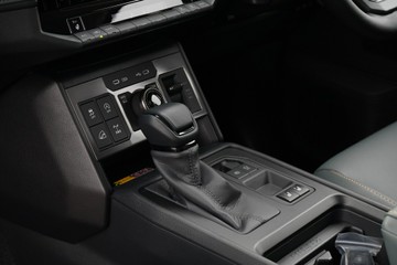 https://vehicle-cdn.autoleague.cloud/28166_6512344_28.jpg