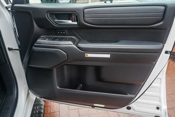 https://vehicle-cdn.autoleague.cloud/28166_6512347_11.jpg