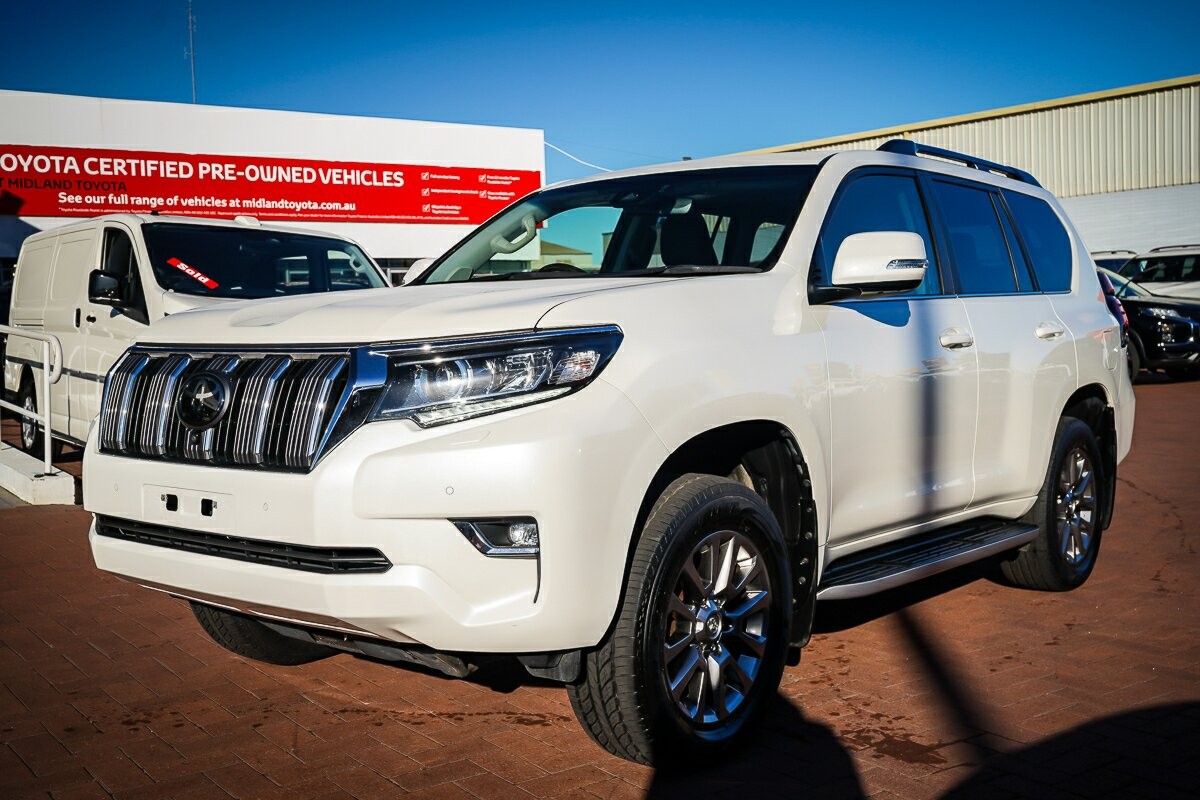 Toyota Landcruiser Prado image 4