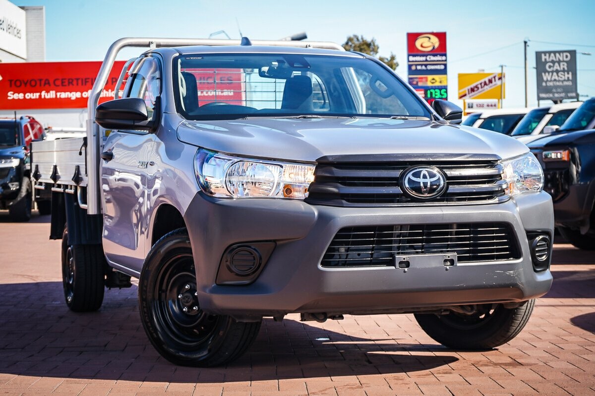 Toyota Hilux image 1
