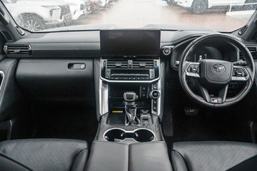 https://vehicle-cdn.autoleague.cloud/28166_6512378_10.jpg