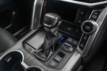 https://vehicle-cdn.autoleague.cloud/28166_6512378_18.jpg