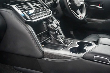 https://vehicle-cdn.autoleague.cloud/28166_6512378_22.jpg