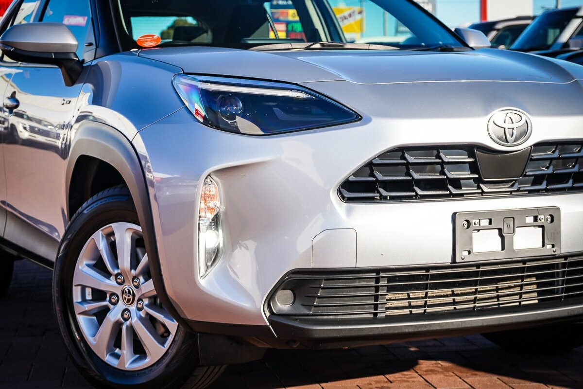Toyota Yaris Cross image 2