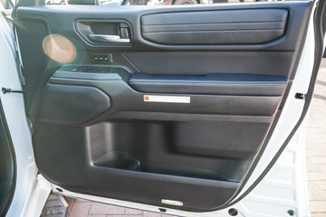 https://vehicle-cdn.autoleague.cloud/28166_6512402_14.jpg