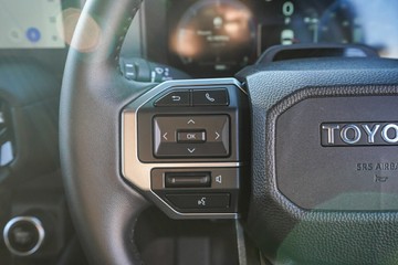 https://vehicle-cdn.autoleague.cloud/28166_6512402_18.jpg