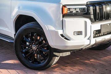 https://vehicle-cdn.autoleague.cloud/28166_6512402_2.jpg
