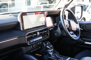 https://vehicle-cdn.autoleague.cloud/28166_6512402_25.jpg