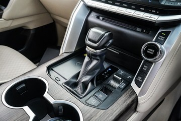 https://vehicle-cdn.autoleague.cloud/28166_6512403_23.jpg