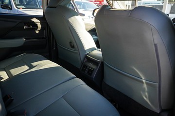 https://vehicle-cdn.autoleague.cloud/28166_6512407_10.jpg