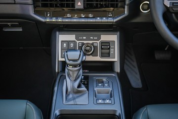 https://vehicle-cdn.autoleague.cloud/28166_6512407_13.jpg