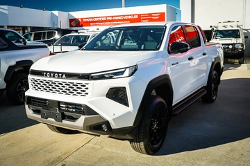 https://vehicle-cdn.autoleague.cloud/28166_6512407_4.jpg
