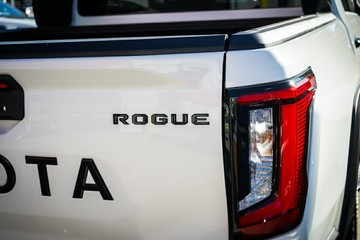 https://vehicle-cdn.autoleague.cloud/28166_6512407_8.jpg