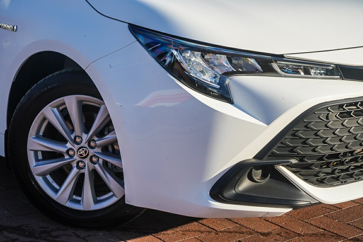 Toyota Corolla image 2