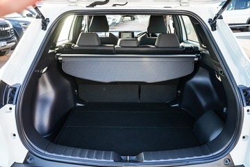 https://vehicle-cdn.autoleague.cloud/28166_6512420_10.jpg