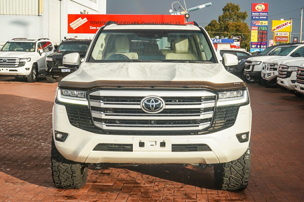 Toyota Landcruiser image 3