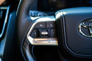 https://vehicle-cdn.autoleague.cloud/28166_6512452_18.jpg