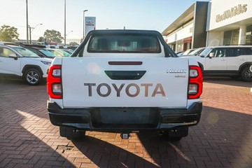 https://vehicle-cdn.autoleague.cloud/28166_6512488_7.jpg