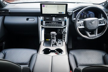 https://vehicle-cdn.autoleague.cloud/28166_6512504_14.jpg