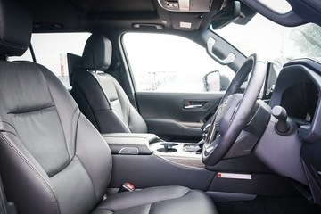 https://vehicle-cdn.autoleague.cloud/28166_6512504_17.jpg