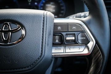 https://vehicle-cdn.autoleague.cloud/28166_6512504_19.jpg