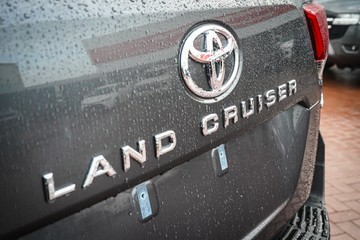 https://vehicle-cdn.autoleague.cloud/28166_6512504_8.jpg