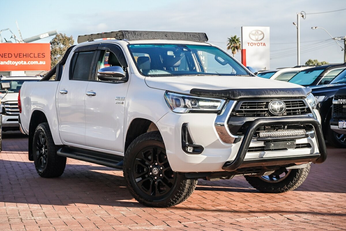 Toyota Hilux image 1