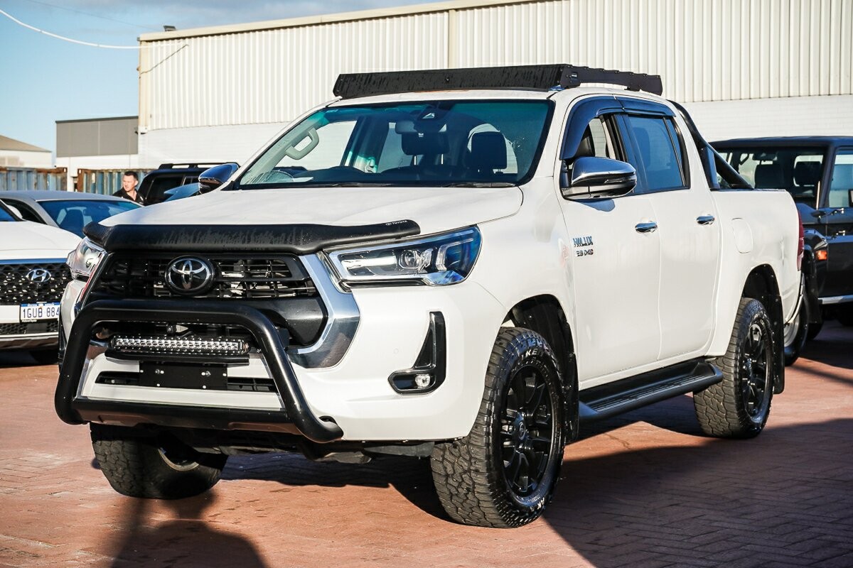 Toyota Hilux image 4