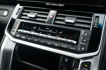 https://vehicle-cdn.autoleague.cloud/28166_6512542_22.jpg