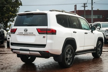 https://vehicle-cdn.autoleague.cloud/28166_6512542_7.jpg