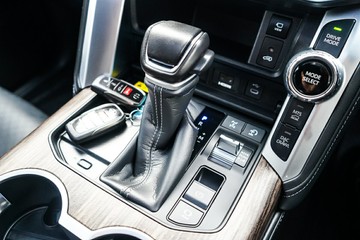 https://vehicle-cdn.autoleague.cloud/28166_6512554_23.jpg