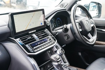 https://vehicle-cdn.autoleague.cloud/28166_6512554_25.jpg